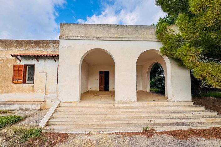 Image No.2-3 Bed Villa for sale