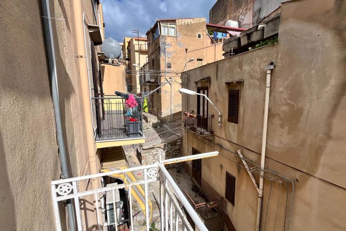 Image No.9-1 Bed Apartment for sale