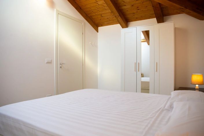 Image No.16-5 Bed Villa for sale