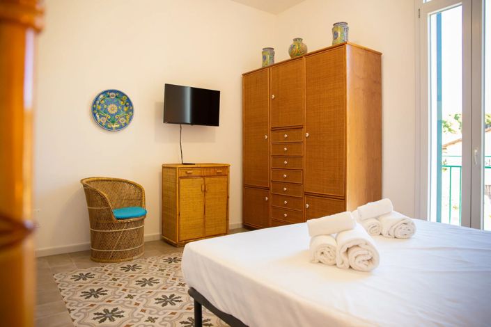 Image No.17-5 Bed Villa for sale