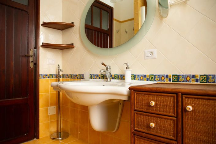 Image No.17-5 Bed Villa for sale