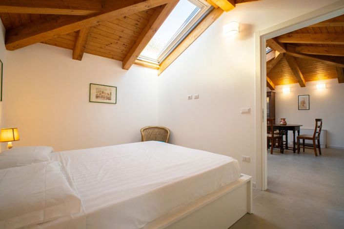 Image No.25-5 Bed Villa for sale