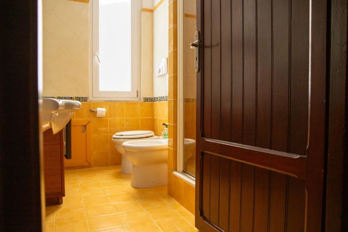 Image No.28-5 Bed Villa for sale