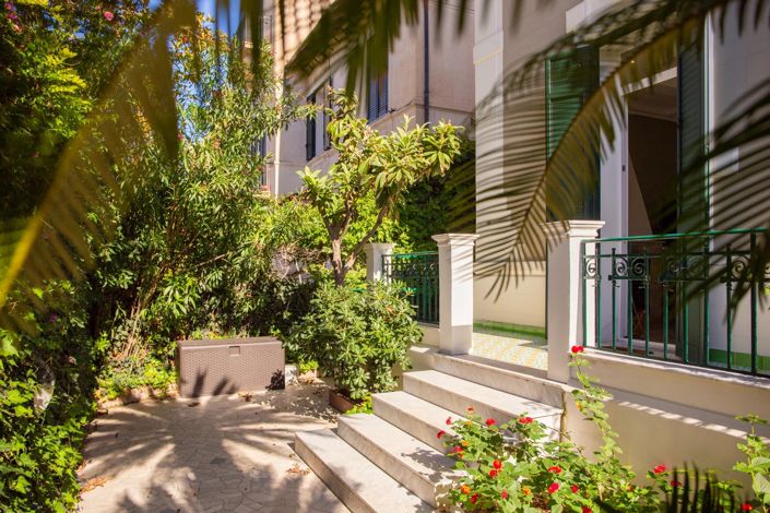 Image No.3-5 Bed Villa for sale