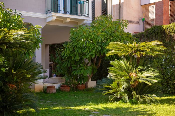 Image No.5-5 Bed Villa for sale