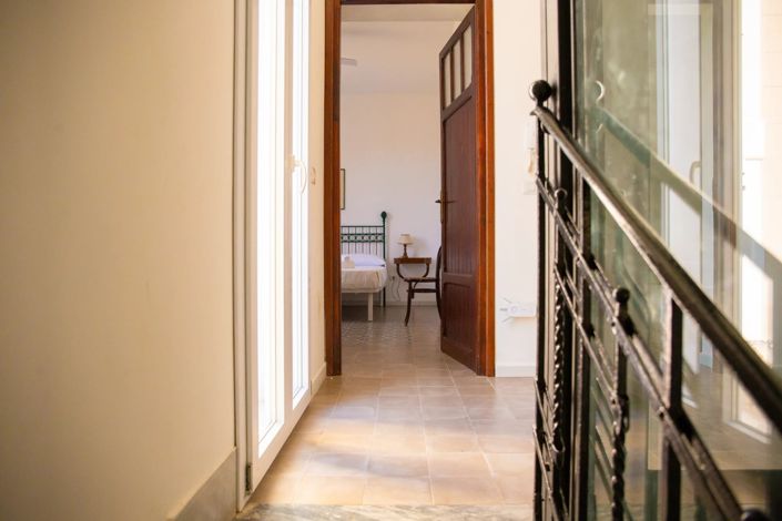 Image No.9-5 Bed Villa for sale