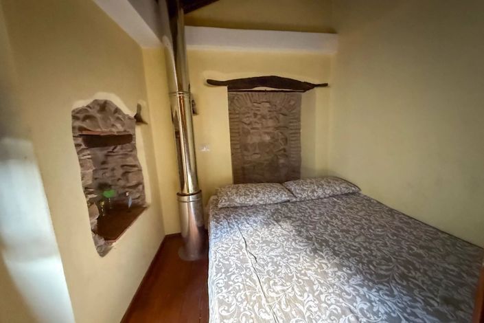 Image No.15-3 Bed House for sale