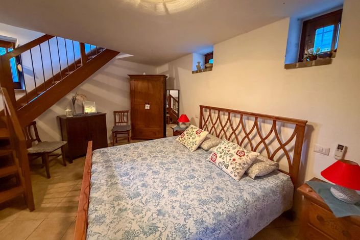 Image No.19-3 Bed House for sale