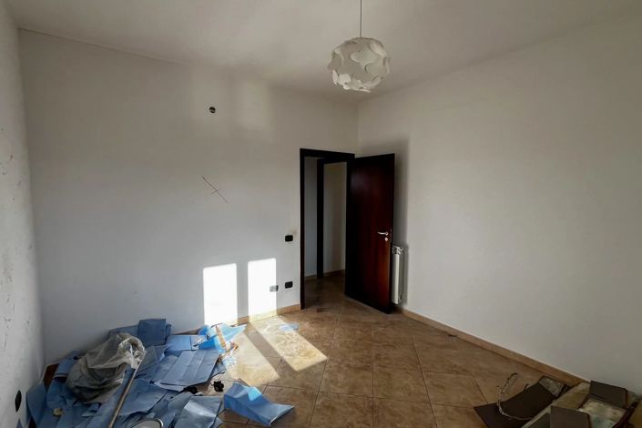 Image No.16-2 Bed Apartment for sale