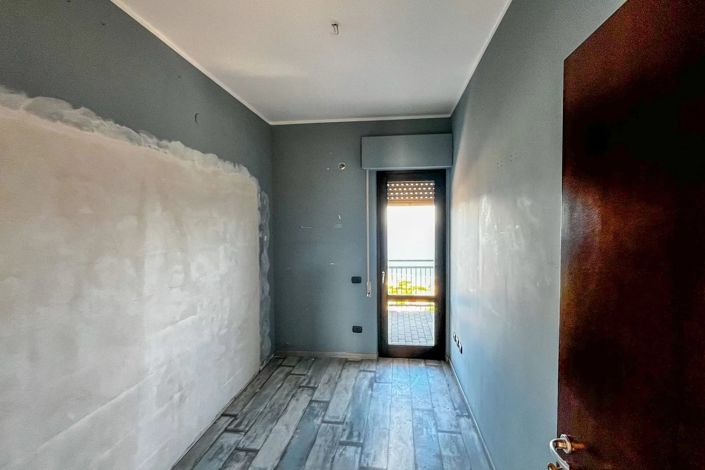 Image No.18-2 Bed Apartment for sale