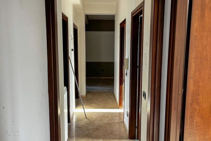 Image No.22-2 Bed Apartment for sale