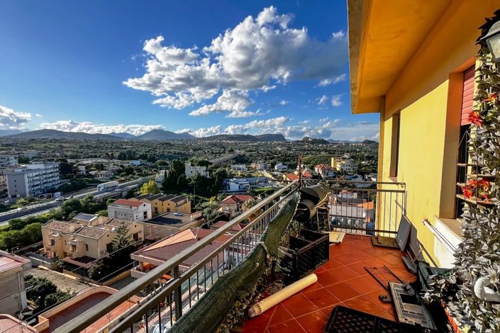 Image No.24-2 Bed Apartment for sale