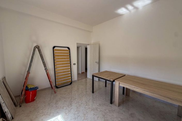 Image No.13-3 Bed House for sale