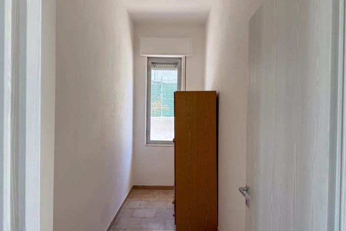 Image No.14-3 Bed House for sale