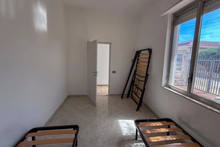 Image No.16-3 Bed House for sale