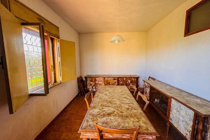 Image No.10-1 Bed House for sale