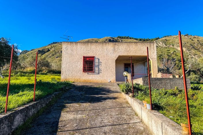 Image No.2-1 Bed House for sale