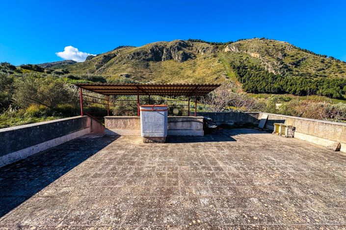 Image No.21-1 Bed House for sale