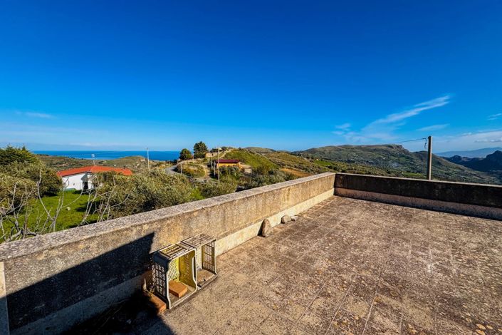 Image No.22-1 Bed House for sale