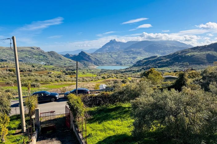 Image No.23-1 Bed House for sale