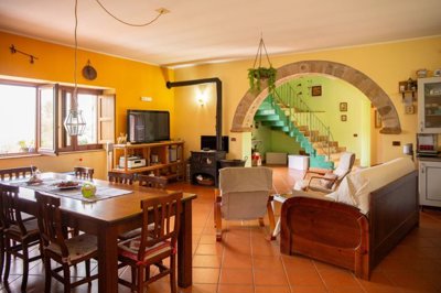 c2165bb6fbc0646d528bcf47bae32506df2abd5f58192