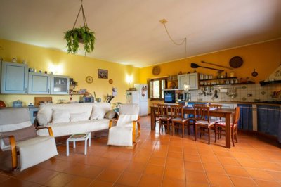 0c7accf4d0b2562c8f617c6eb7a64c947bbdcf89c1192