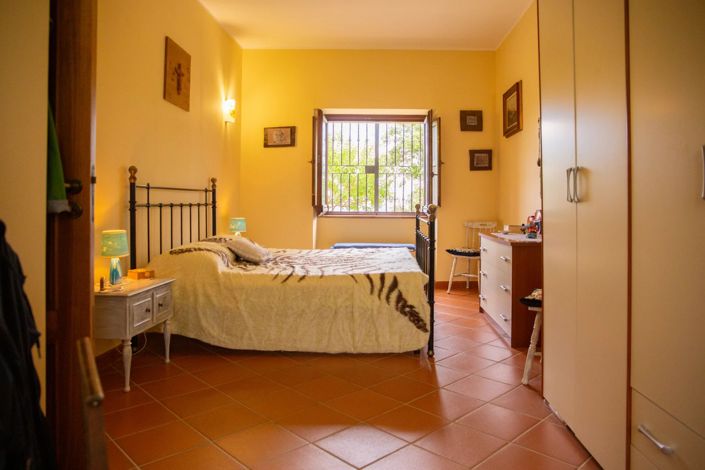 Image No.22-Villa de 4 chambres à vendre à Caronia