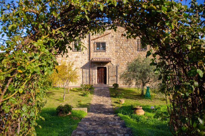 Image No.3-Villa de 4 chambres à vendre à Caronia