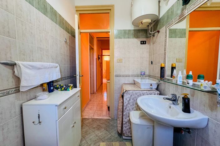 Image No.14-2 Bed Apartment for sale