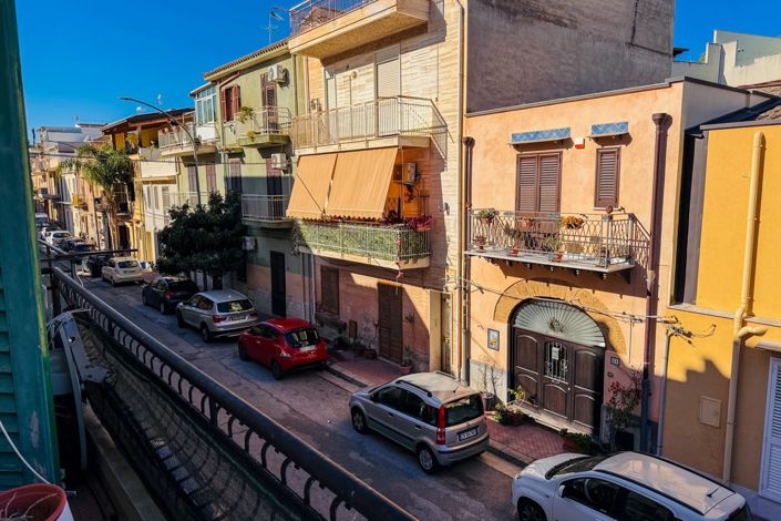 Image No.22-2 Bed Apartment for sale