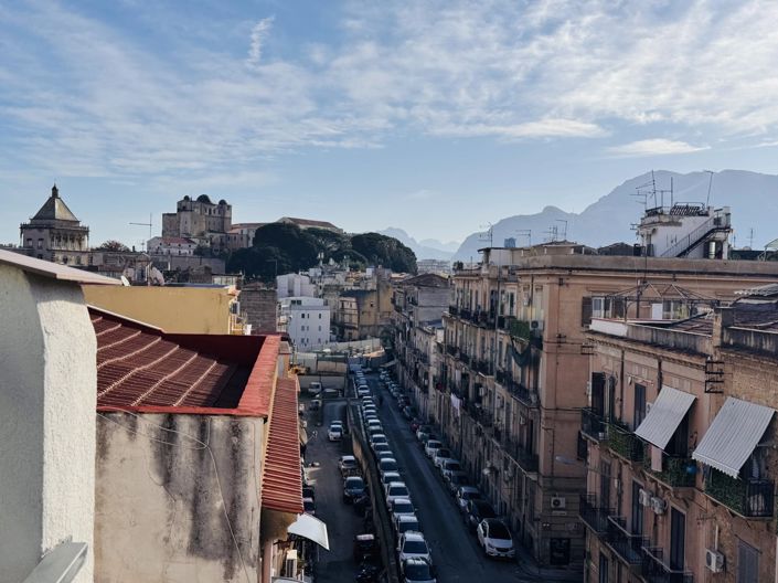 Image No.21-2 Bed Apartment for sale