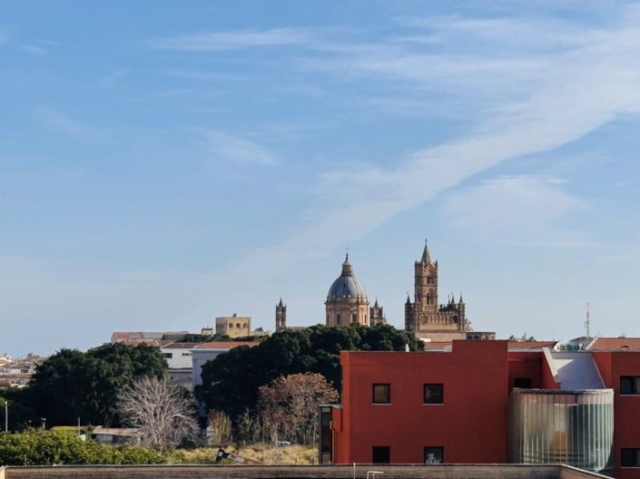 Image No.25-2 Bed Apartment for sale