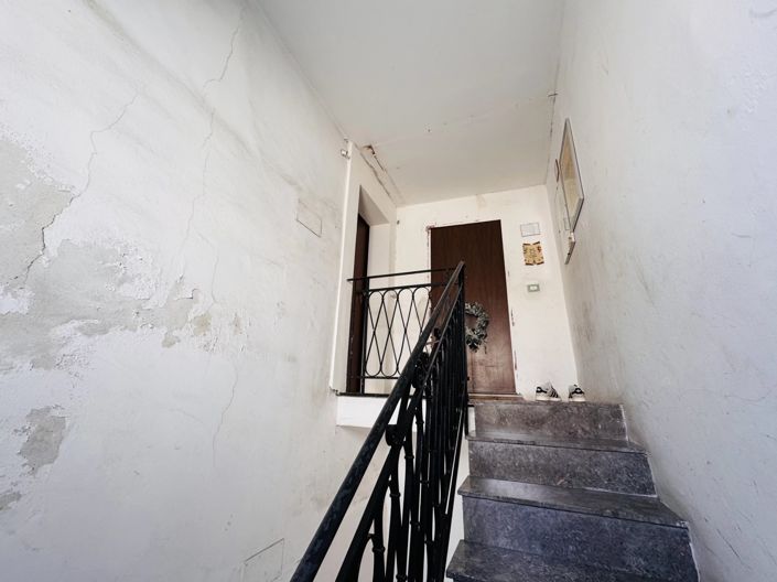 Image No.28-2 Bed Apartment for sale