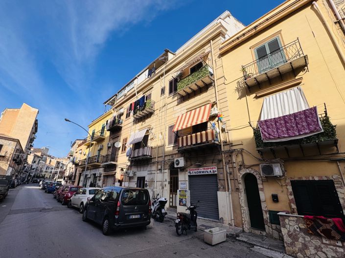 Image No.30-2 Bed Apartment for sale