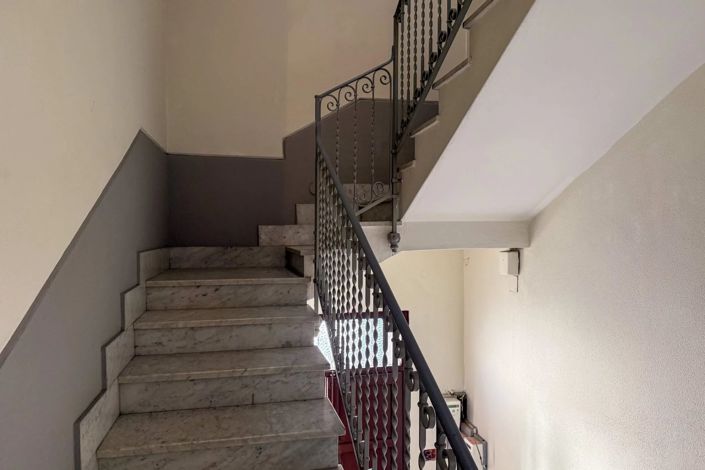 Image No.18-2 Bed Apartment for sale