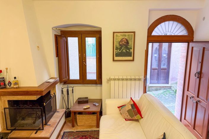 Image No.7-3 Bed House for sale