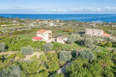 2dcc783e821570b57ad59f183515ffdea321cb3a90204