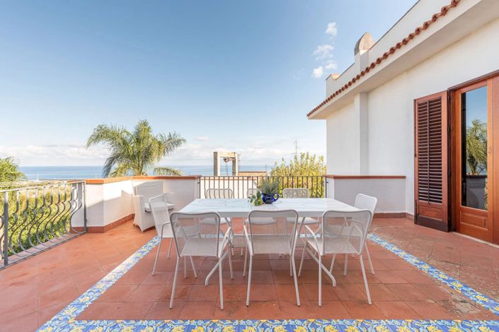 Image No.22-4 Bed Villa for sale