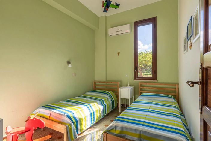 Image No.26-4 Bed Villa for sale