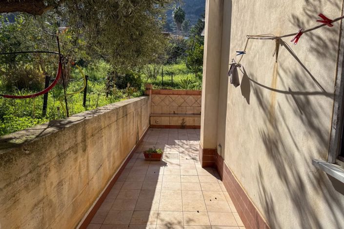 Image No.22-2 Bed House for sale