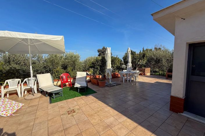 Image No.3-2 Bed House for sale