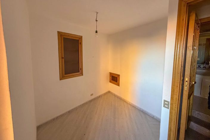 Image No.14-1 Bed House for sale