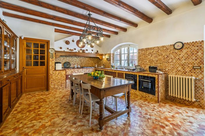 Image No.16-7 Bed Villa for sale