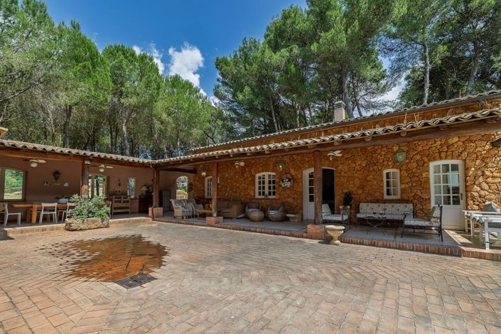 Image No.17-7 Bed Apartment for sale