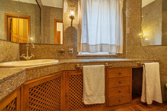 Image No.22-7 Bed Villa for sale