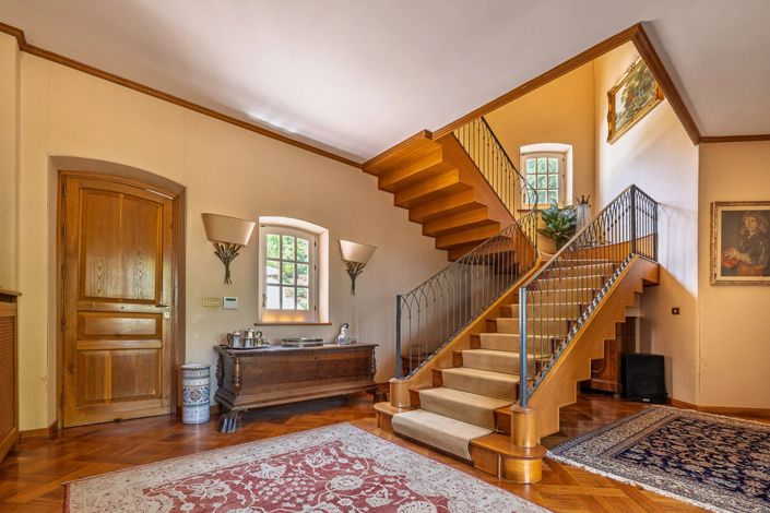 Image No.25-7 Bed Villa for sale