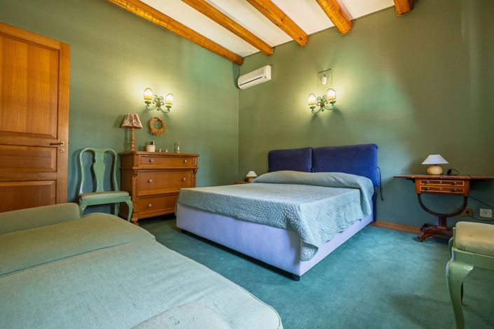 Image No.29-7 Bed Villa for sale