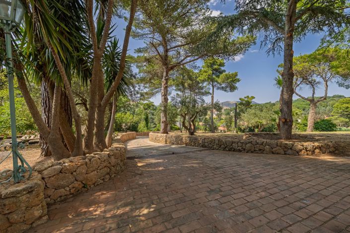 Image No.6-7 Bed Apartment for sale