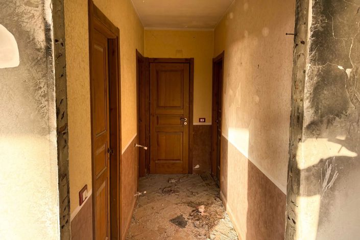 Image No.11-Villa for sale