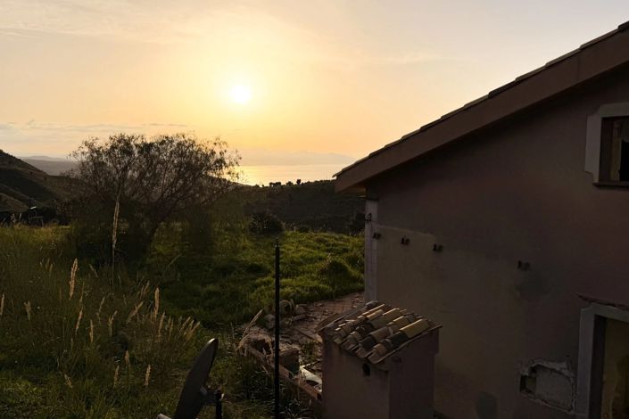 Image No.2-Villa for sale